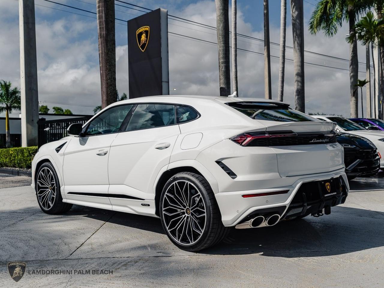 2026 Lamborghini Urus SE West Palm Beach FL