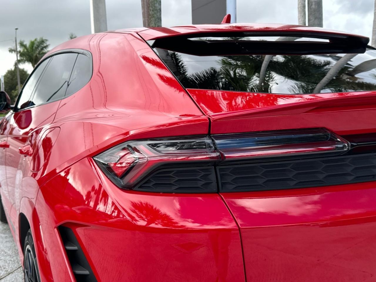 2026 Lamborghini Urus SE West Palm Beach FL