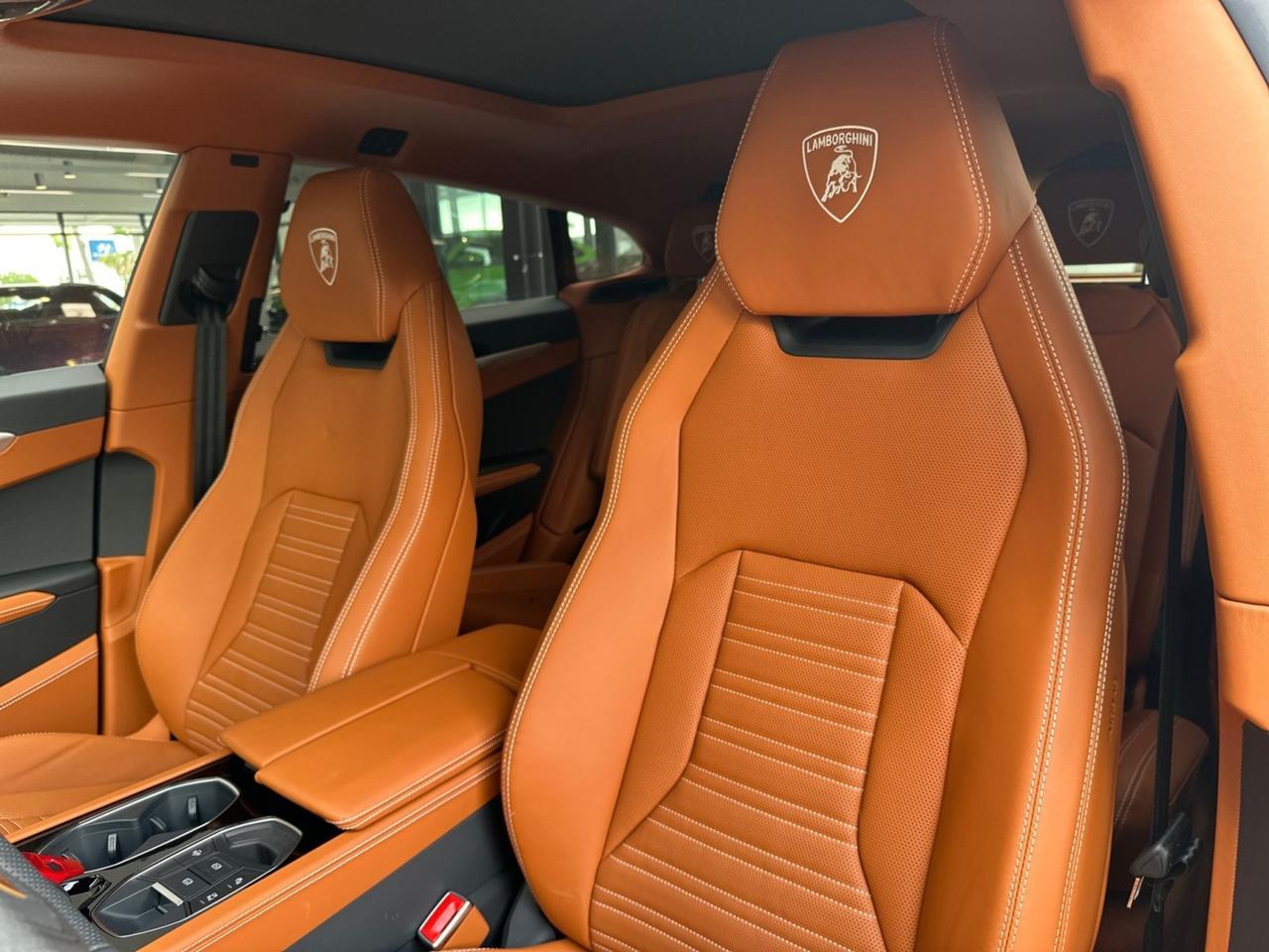2026 Lamborghini Urus SE West Palm Beach FL