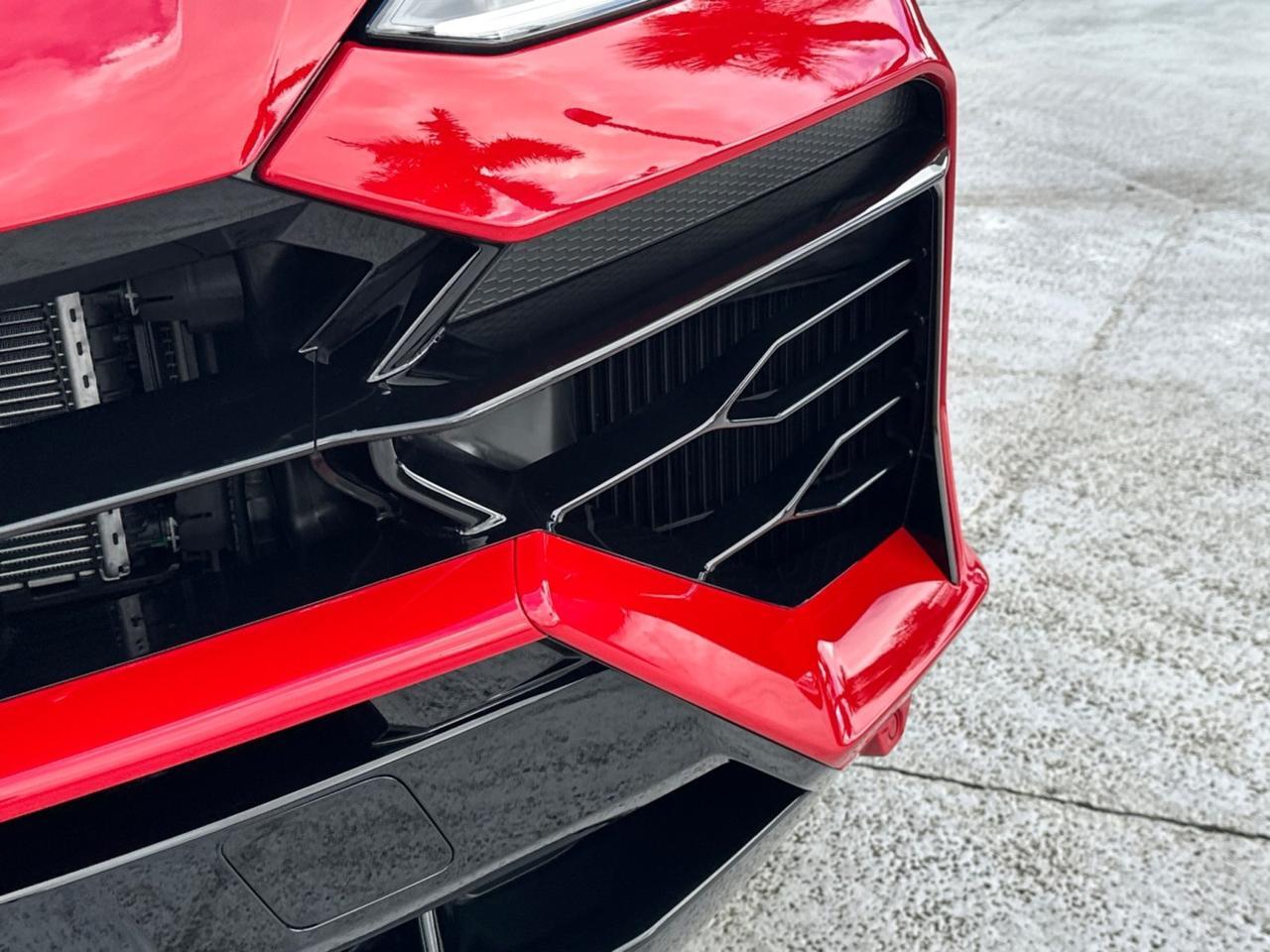 2026 Lamborghini Urus SE West Palm Beach FL