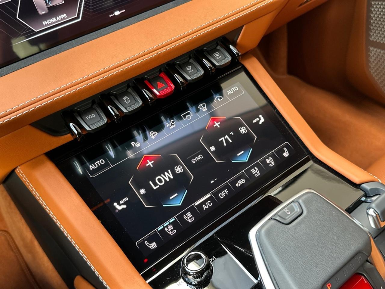 2026 Lamborghini Urus SE West Palm Beach FL