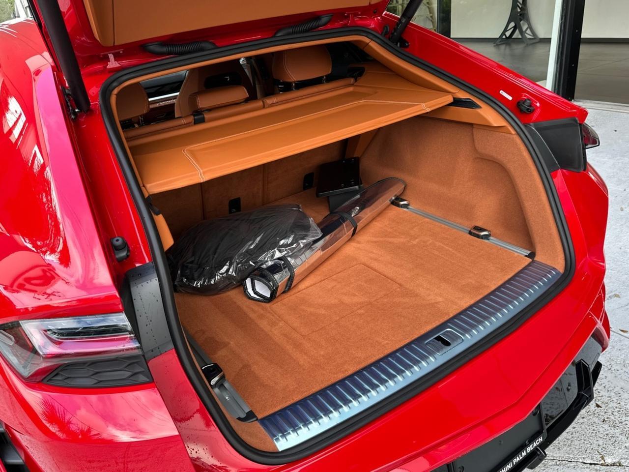 2026 Lamborghini Urus SE West Palm Beach FL