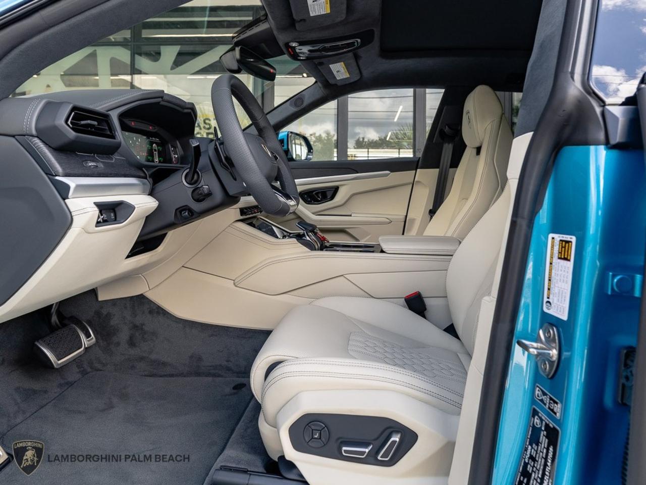 2026 Lamborghini Urus SE West Palm Beach FL