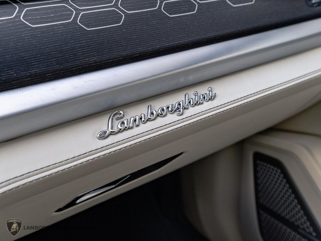 2026 Lamborghini Urus SE West Palm Beach FL