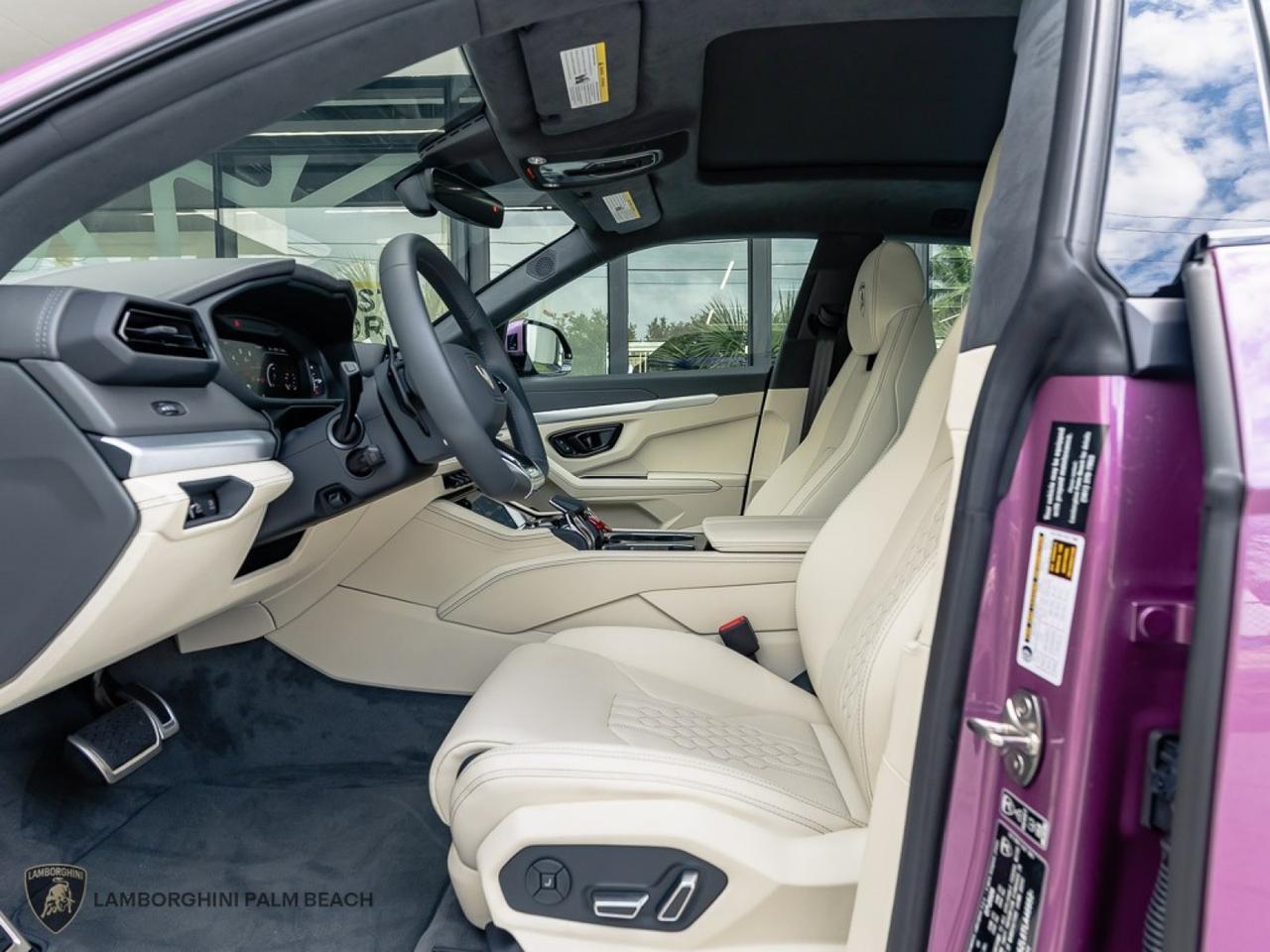 2026 Lamborghini Urus SE West Palm Beach FL