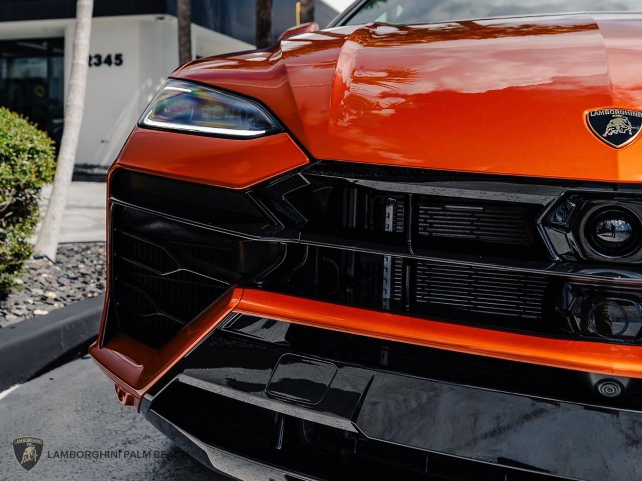 2026 Lamborghini Urus SE West Palm Beach FL