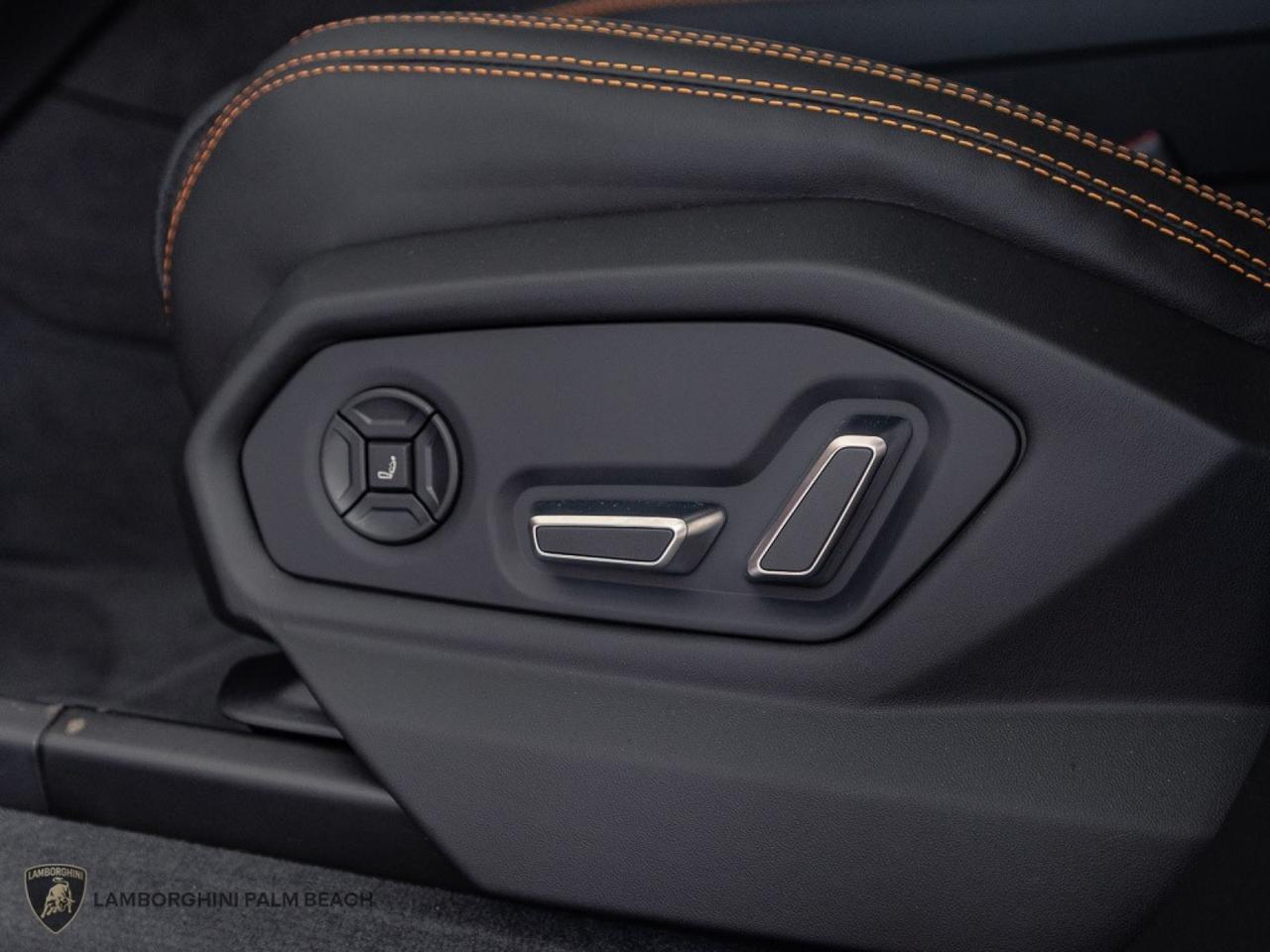 2026 Lamborghini Urus SE West Palm Beach FL