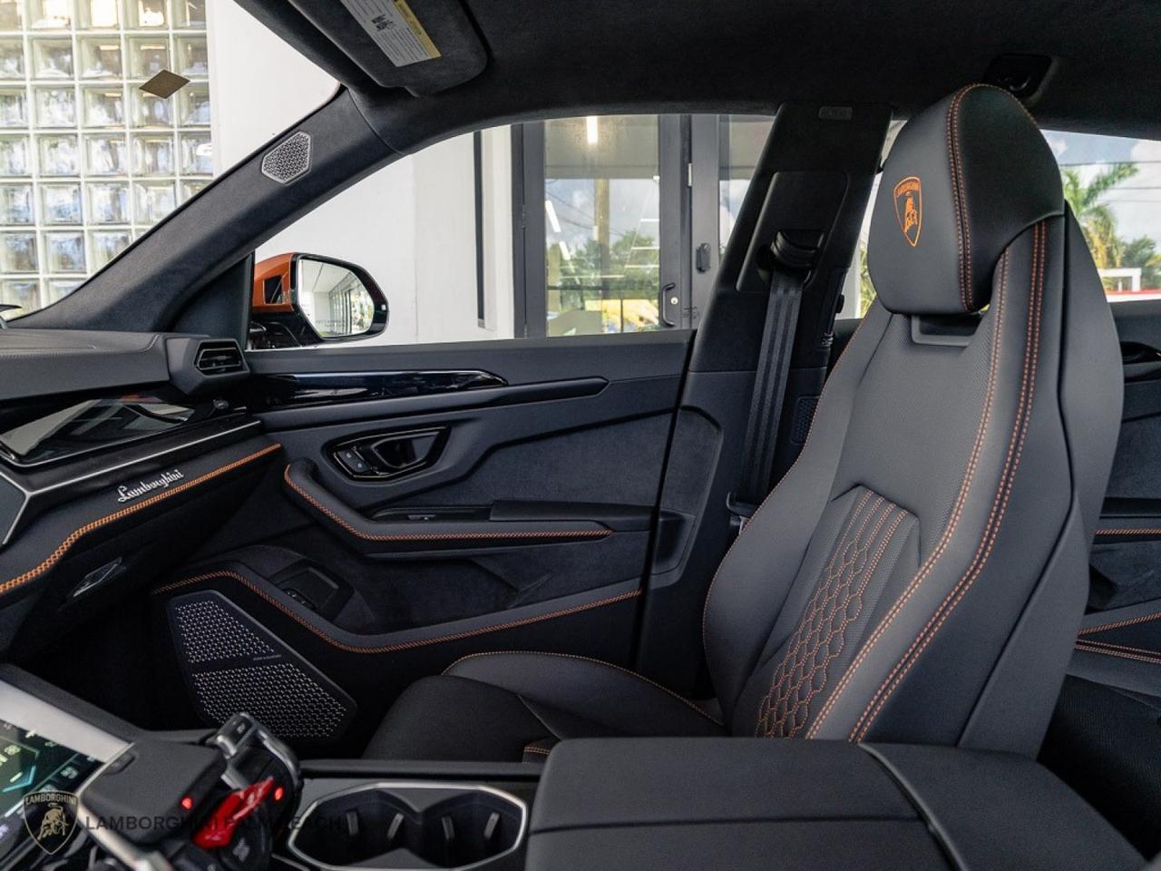 2026 Lamborghini Urus SE West Palm Beach FL