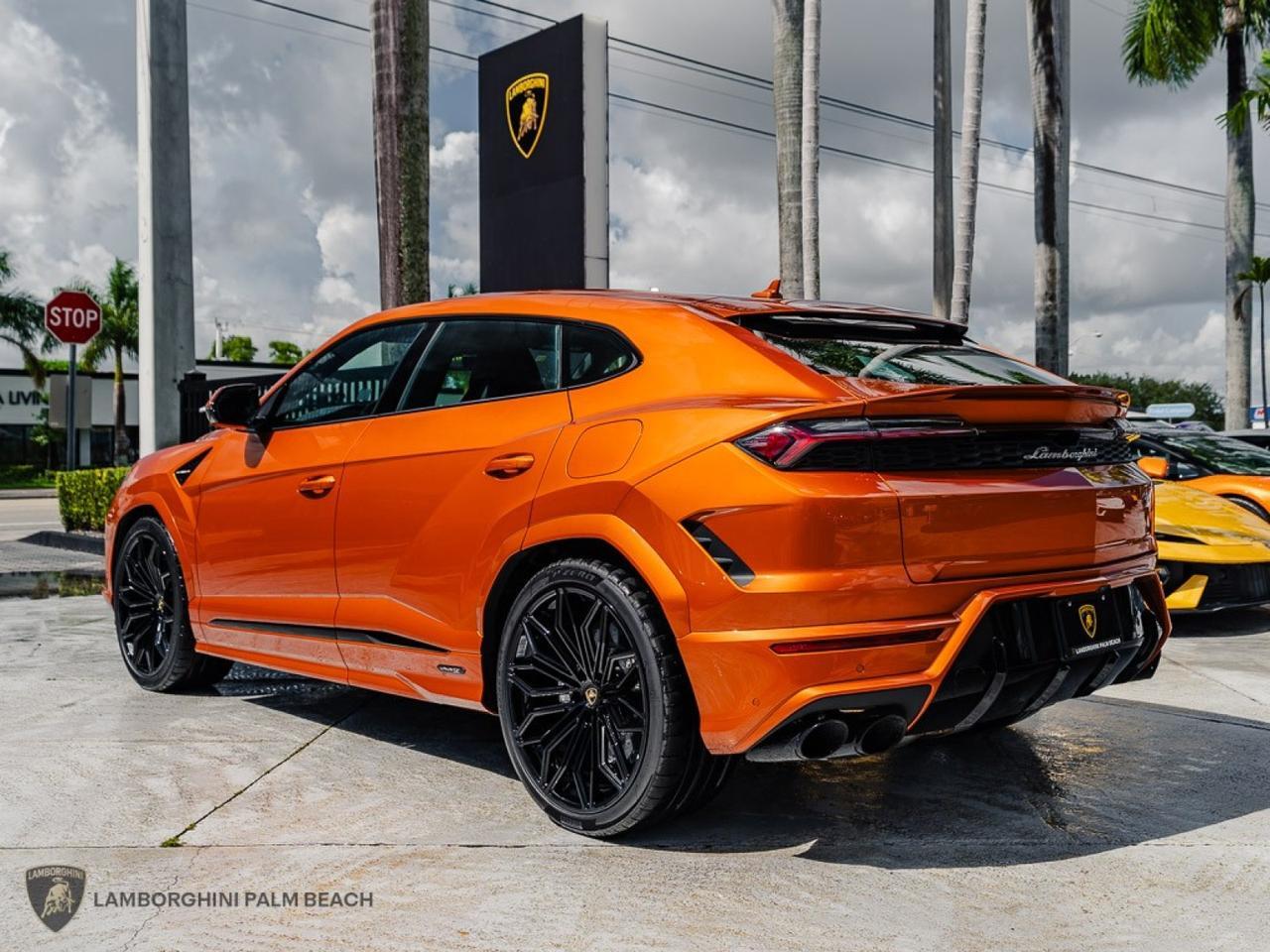 2026 Lamborghini Urus SE West Palm Beach FL