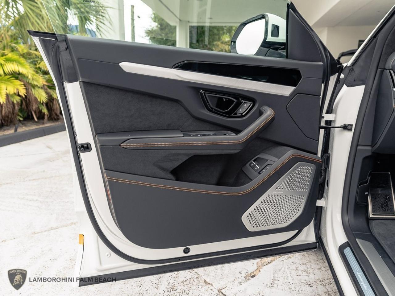 2026 Lamborghini Urus SE West Palm Beach FL