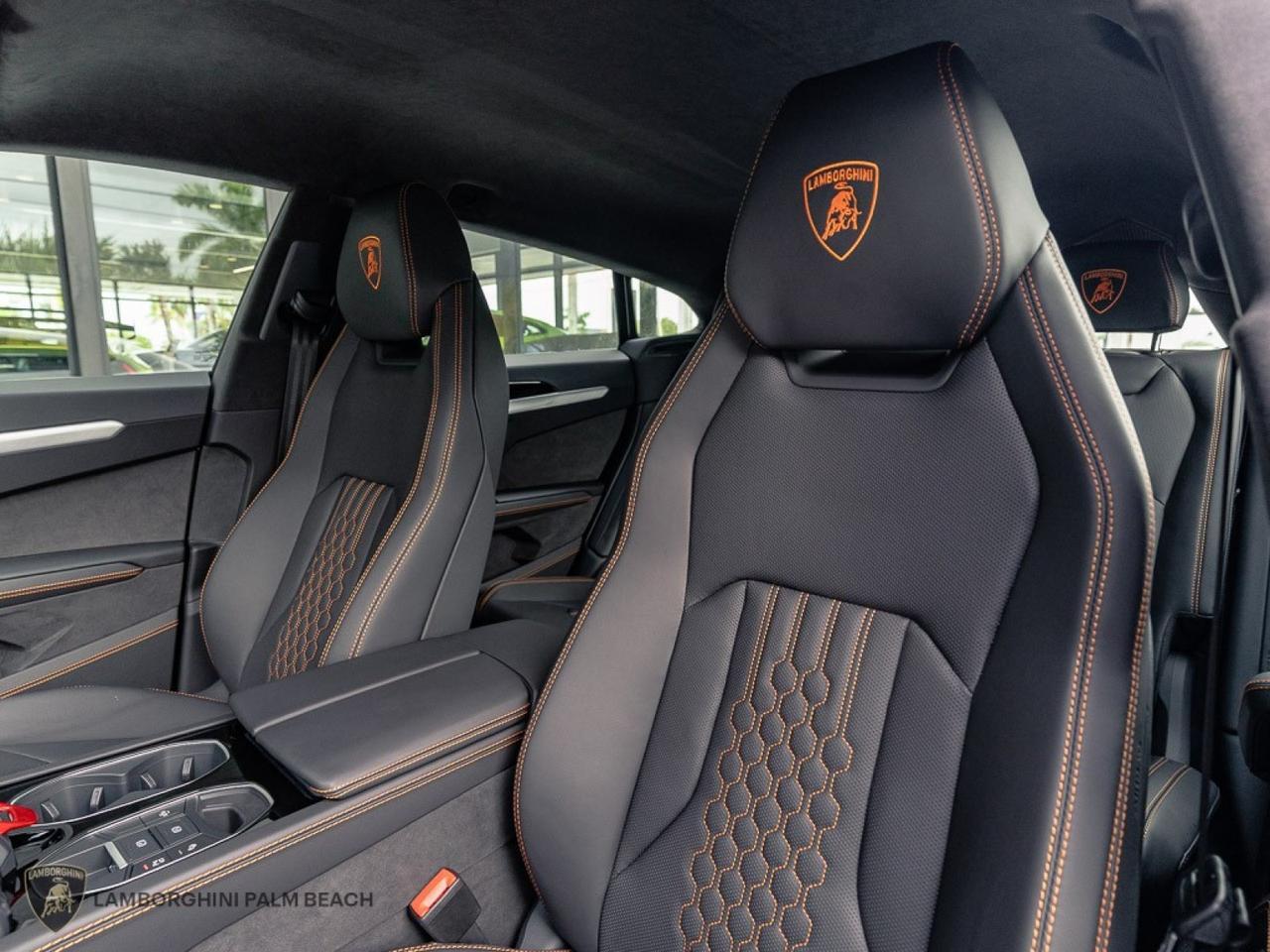 2026 Lamborghini Urus SE West Palm Beach FL