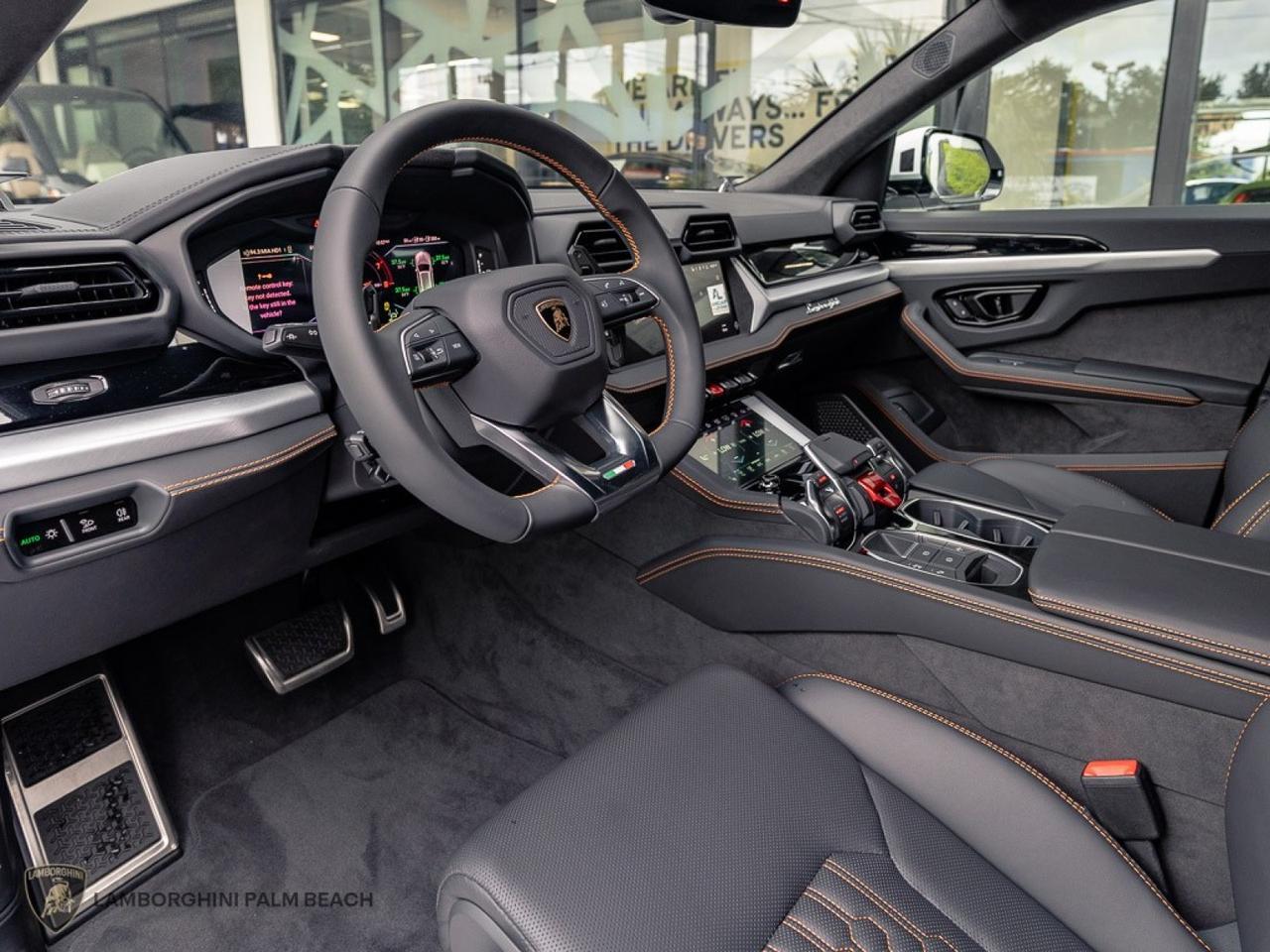 2026 Lamborghini Urus SE West Palm Beach FL