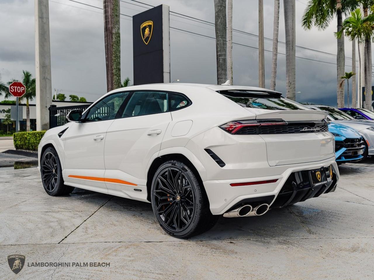 2026 Lamborghini Urus SE West Palm Beach FL