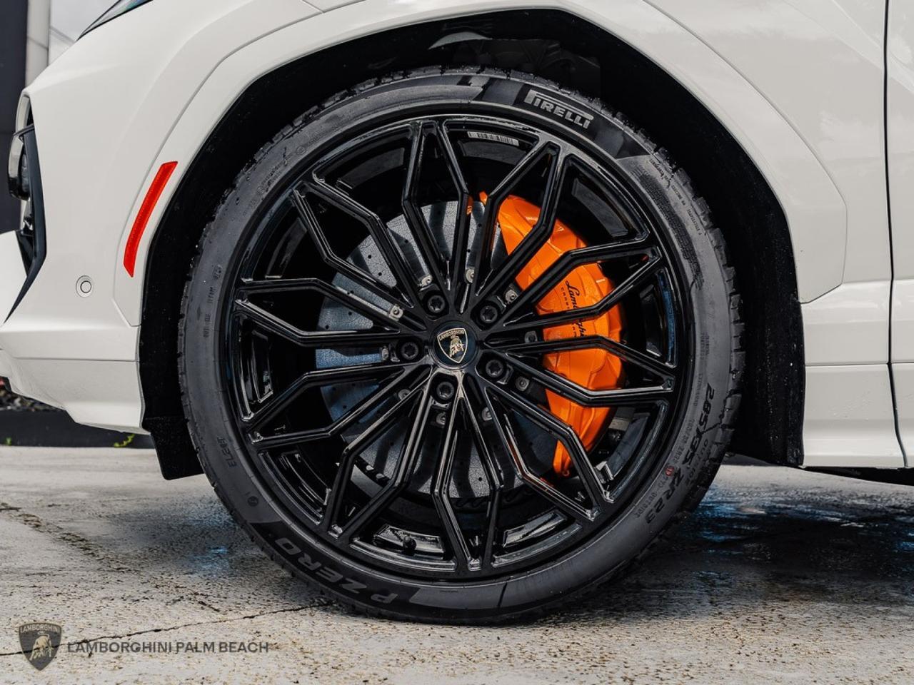 2026 Lamborghini Urus SE West Palm Beach FL