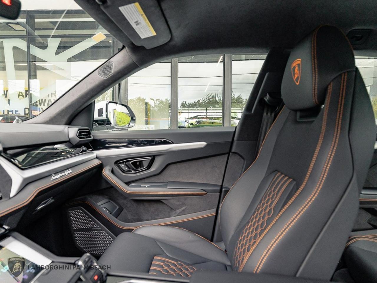 2026 Lamborghini Urus SE West Palm Beach FL