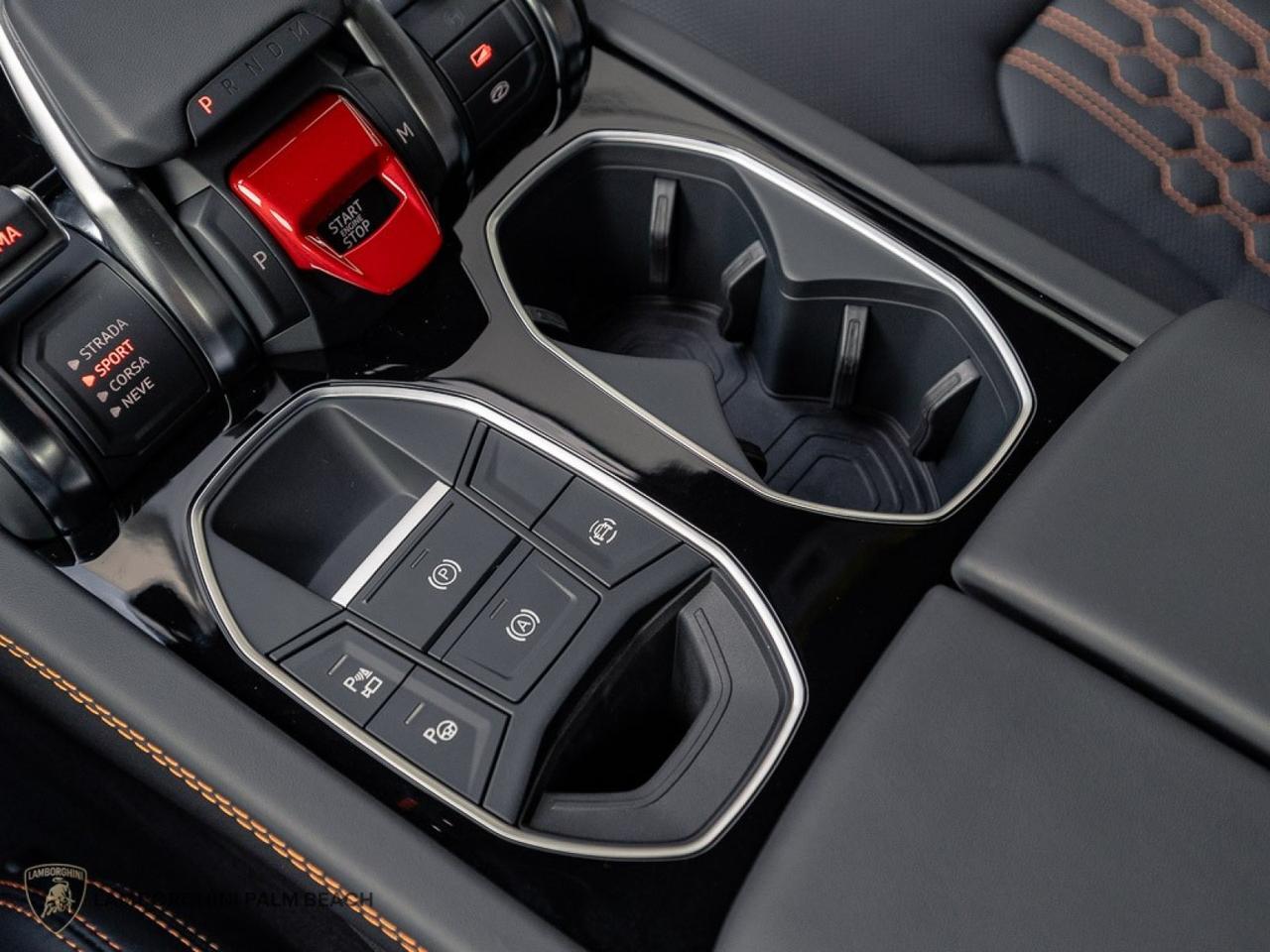 2026 Lamborghini Urus SE West Palm Beach FL