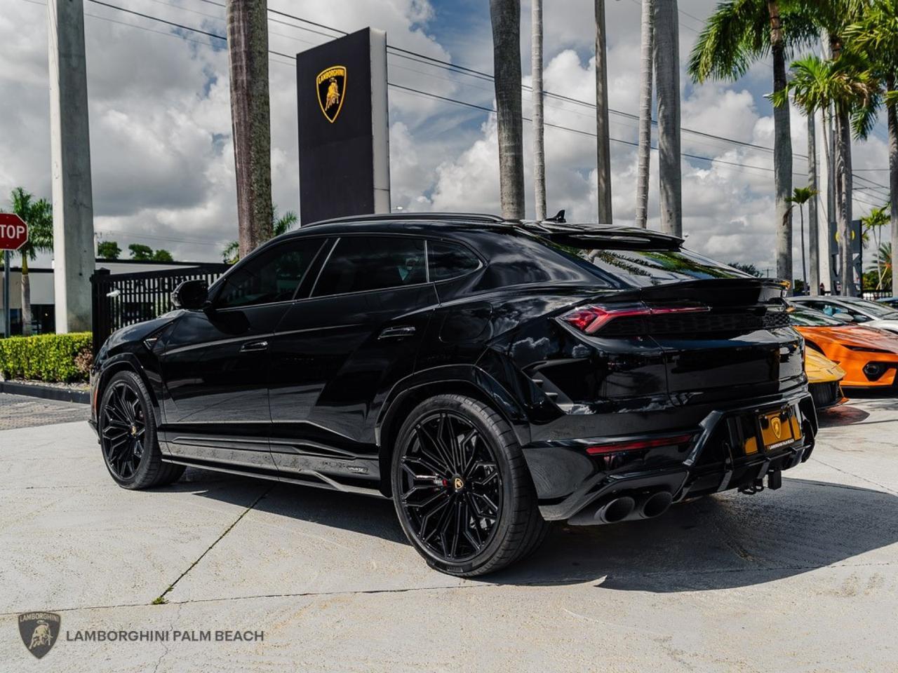 2026 Lamborghini Urus SE West Palm Beach FL