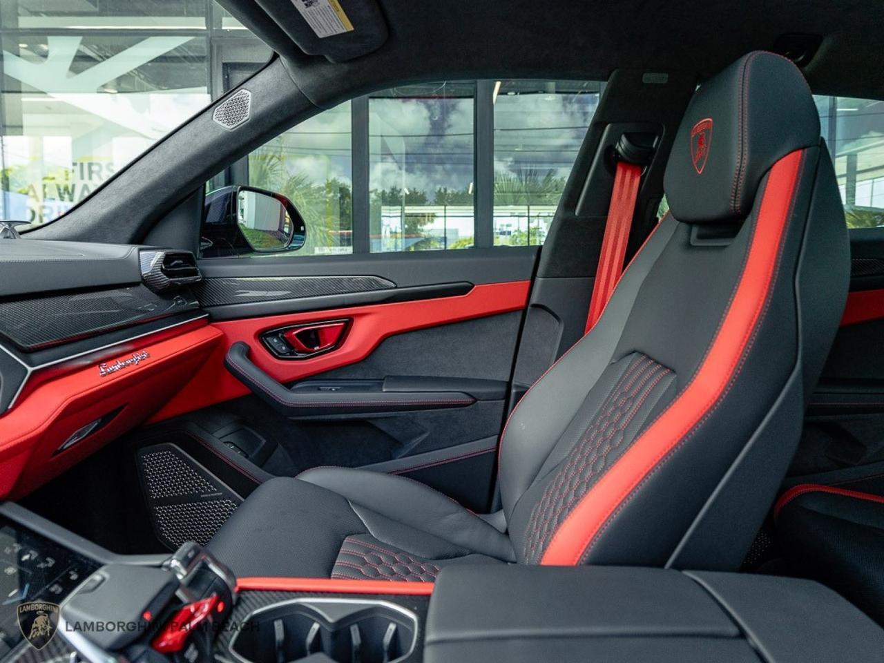 2026 Lamborghini Urus SE West Palm Beach FL