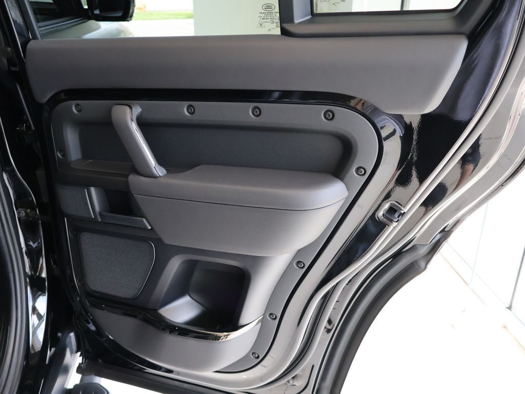 2026 Land Rover Defender 110 OCTA Black San Clemente CA