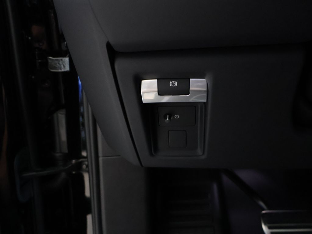 2026 Land Rover Defender 110 OCTA Black San Clemente CA