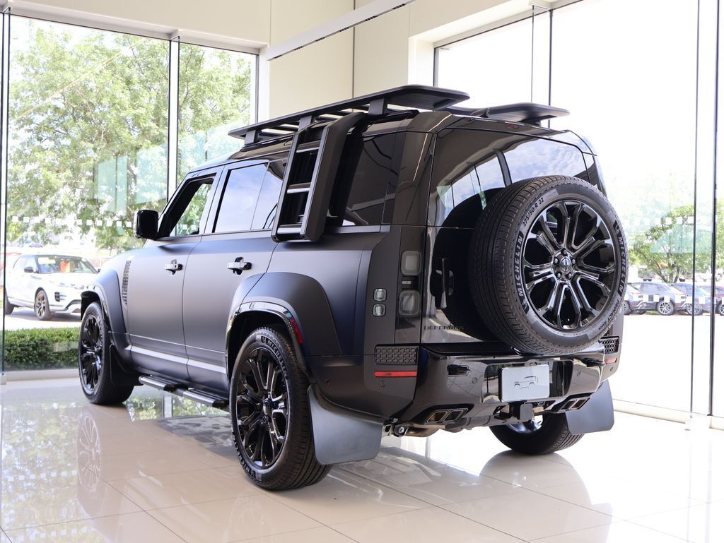2026 Land Rover Defender 110 OCTA Black San Clemente CA