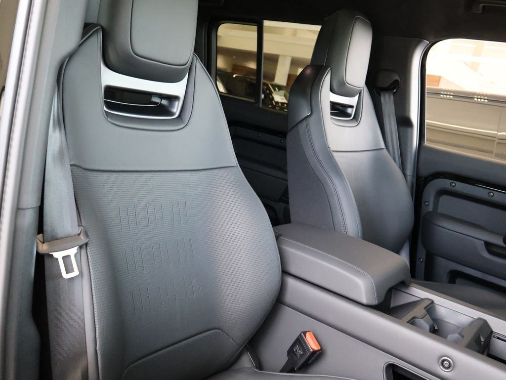 2026 Land Rover Defender 110 OCTA Black San Clemente CA