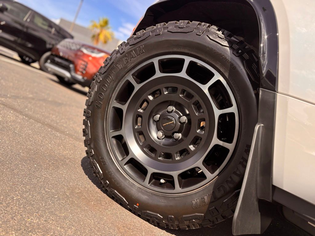 2026 Land Rover Defender 110 OCTA Tucson AZ