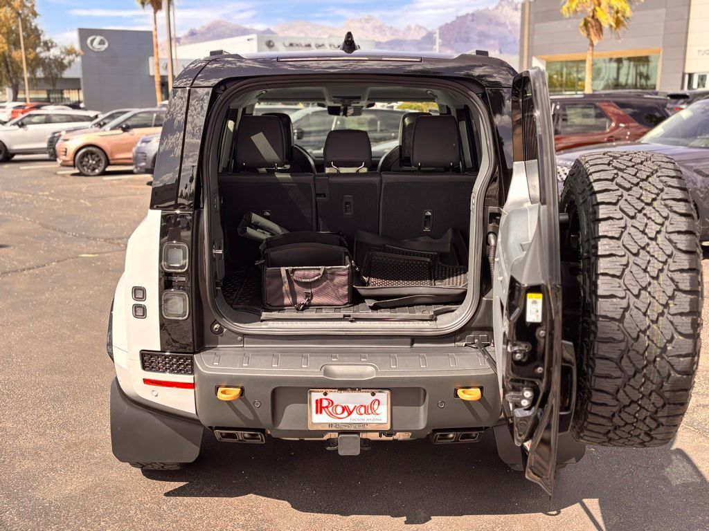 2026 Land Rover Defender 110 OCTA Tucson AZ
