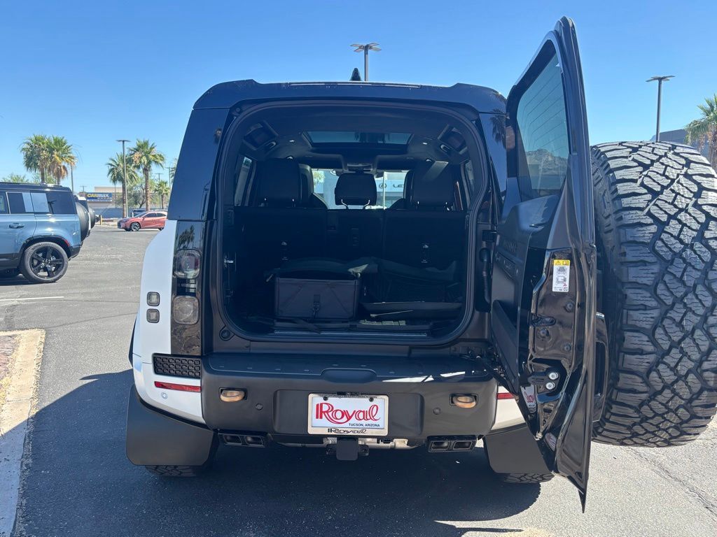 2026 Land Rover Defender 110 OCTA Tucson AZ