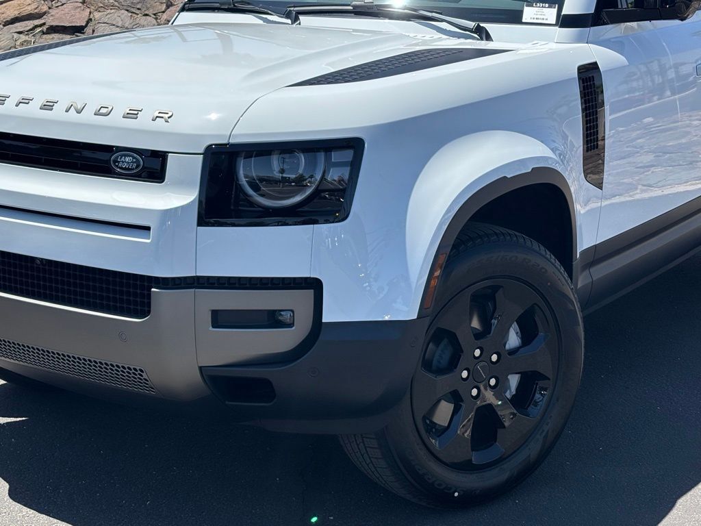 2026 Land Rover Defender 110 S
