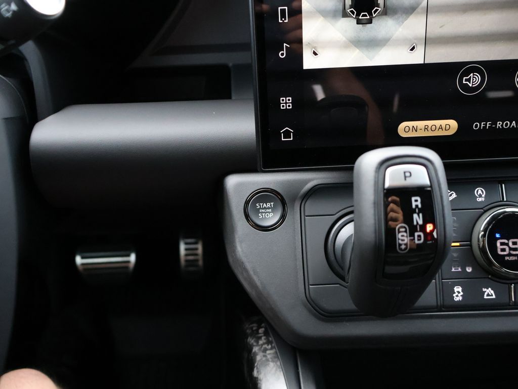 2026 Land Rover Defender 110 V8 OCTA San Clemente CA