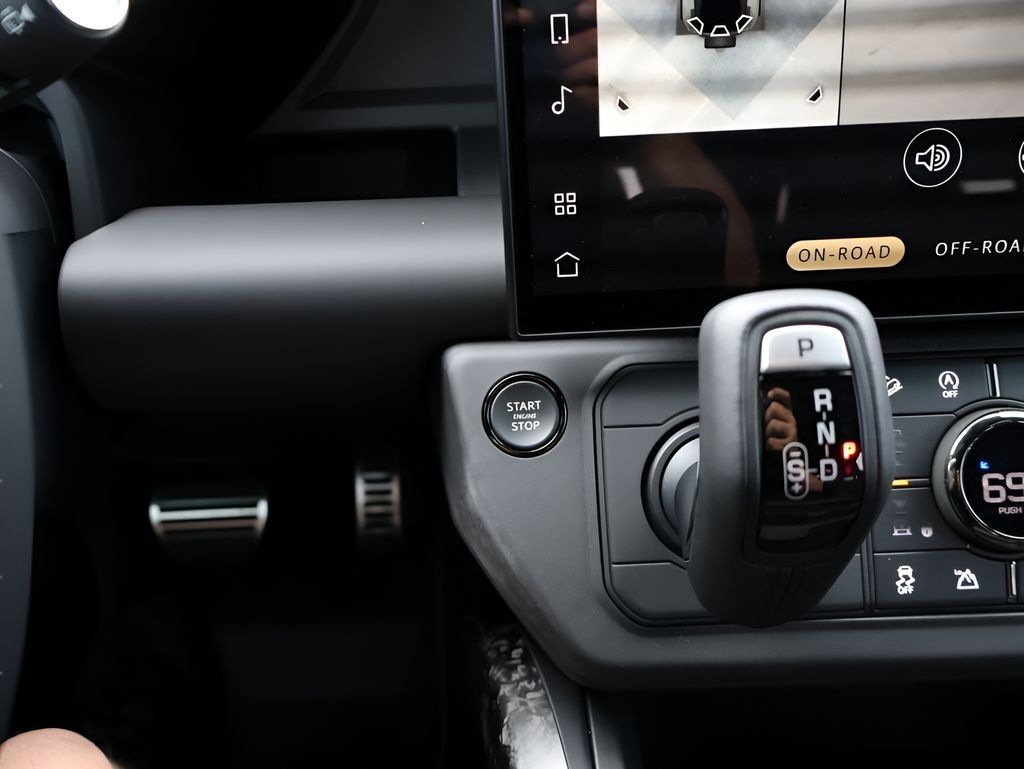 2026 Land Rover Defender 110 V8 OCTA San Clemente CA