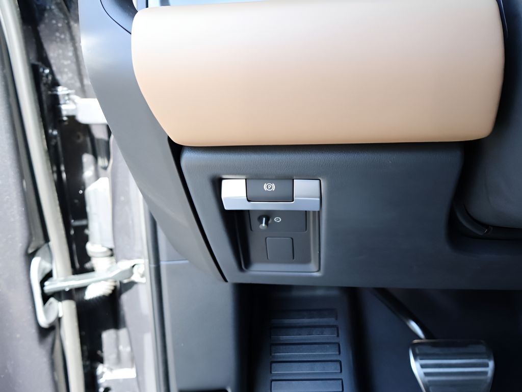 2026 Land Rover Defender 110 V8 San Clemente CA