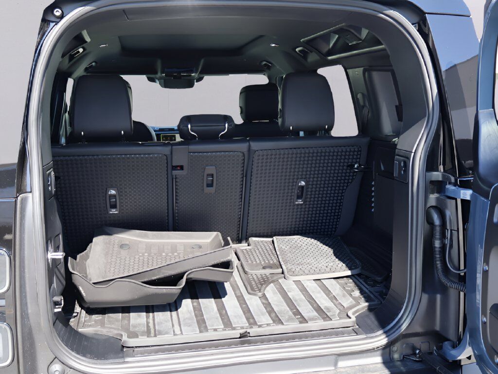 2026 Land Rover Defender 110 X-Dynamic SE San Clemente CA