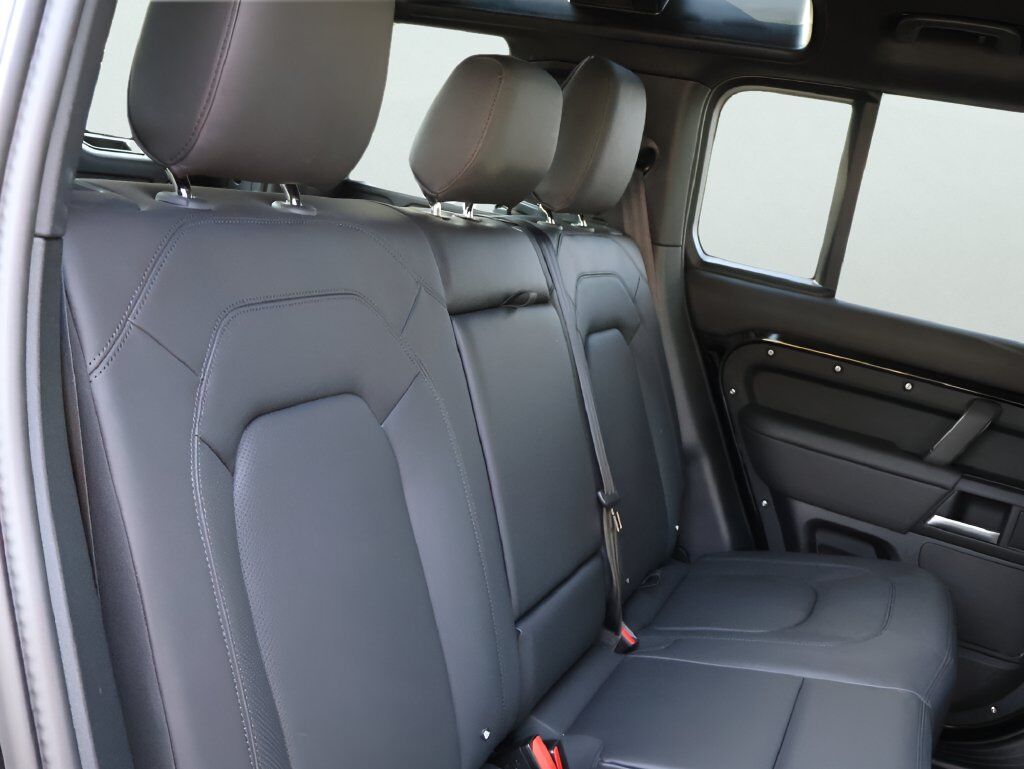 2026 Land Rover Defender 110 X-Dynamic SE San Clemente CA