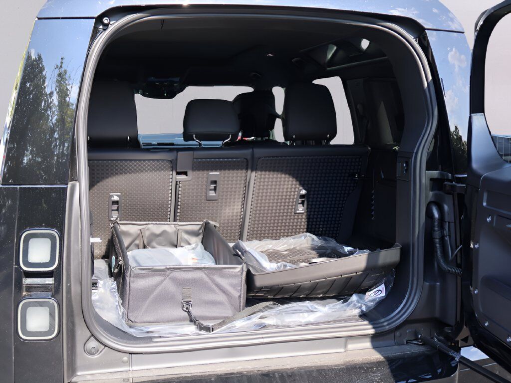 2026 Land Rover Defender 110 X-Dynamic SE San Clemente CA