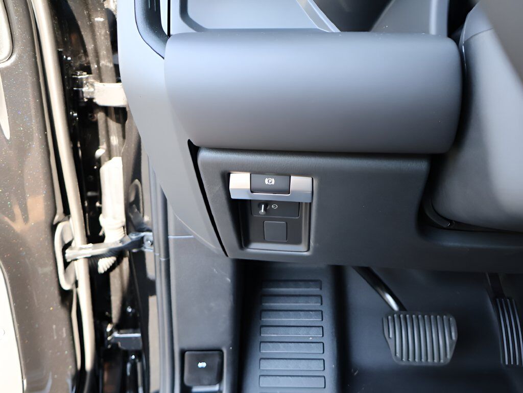 2026 Land Rover Defender 110 X-Dynamic SE San Clemente CA
