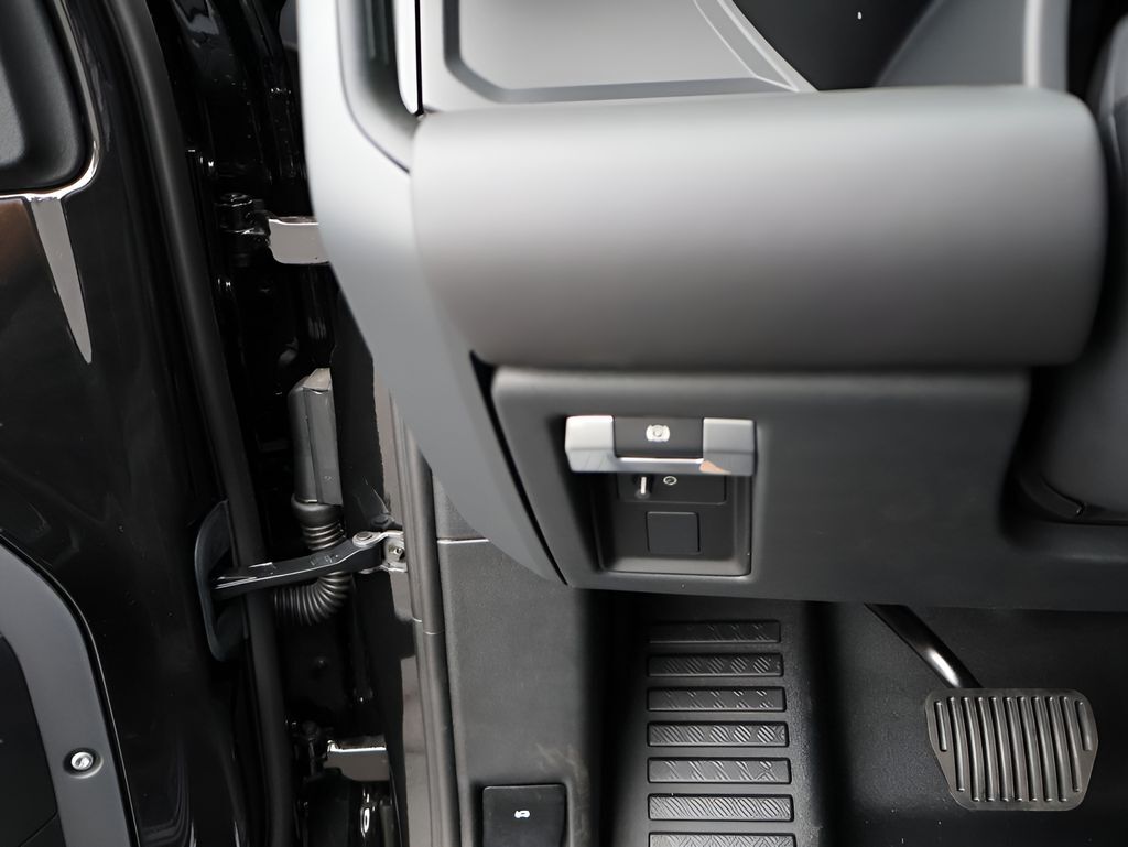 2026 Land Rover Defender 110 X-Dynamic SE San Clemente CA