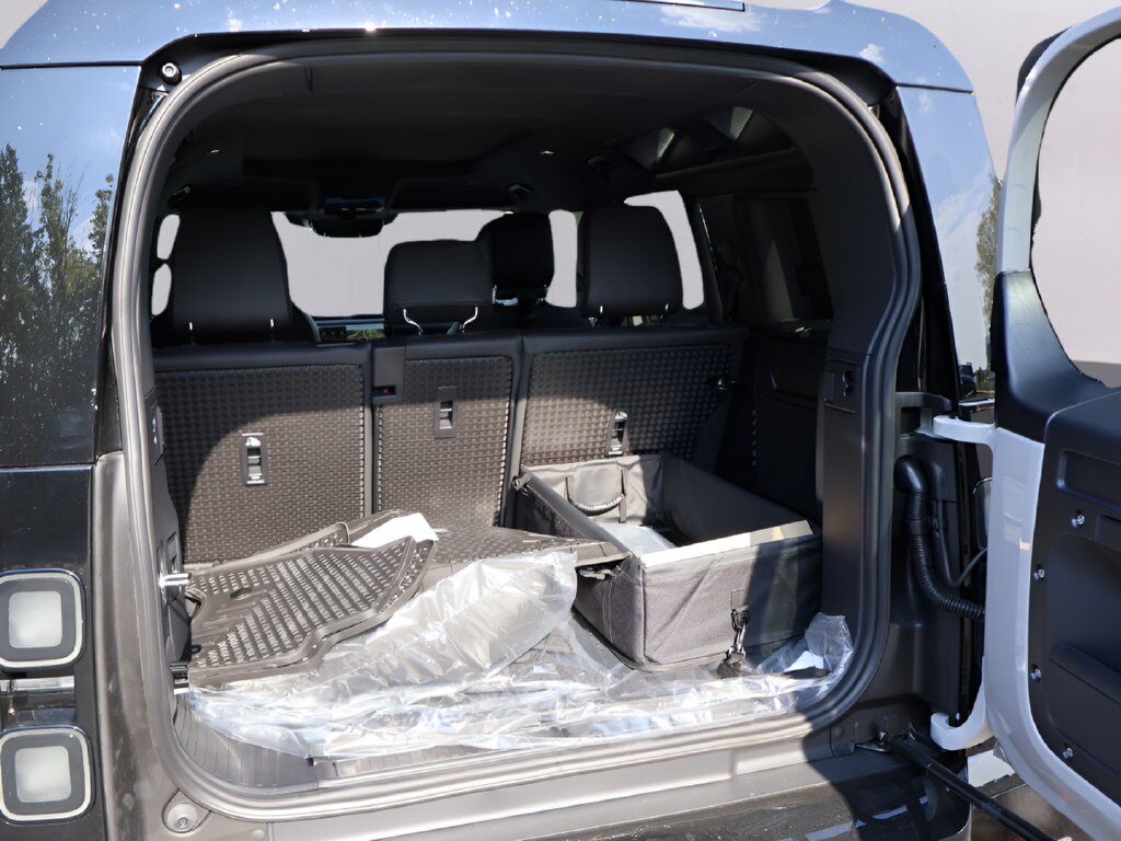 2026 Land Rover Defender 110 X-Dynamic SE San Clemente CA