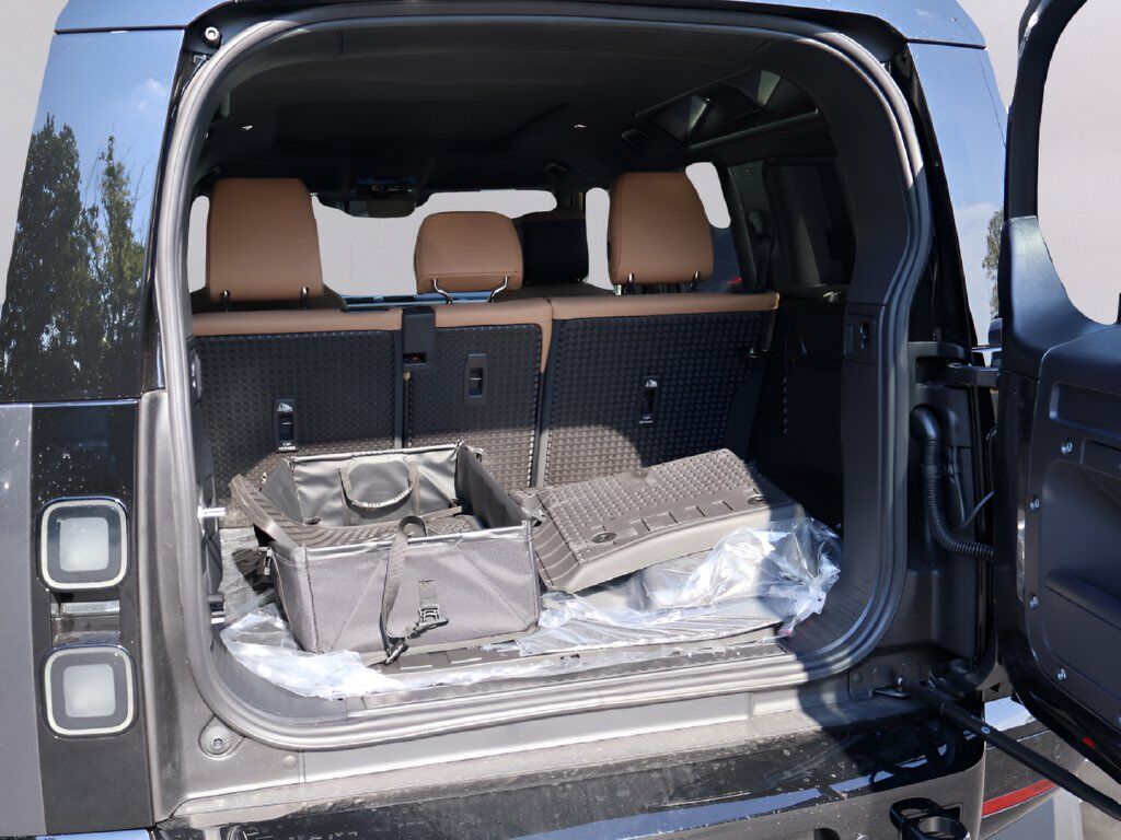 2026 Land Rover Defender 110 X-Dynamic SE San Clemente CA
