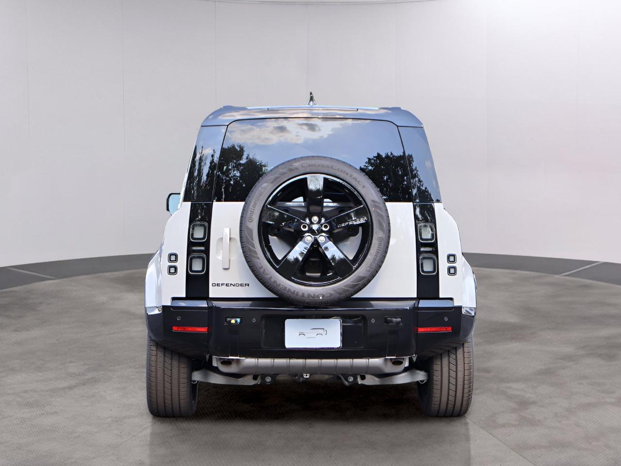 2026 Land Rover Defender 110 X-Dynamic SE San Clemente CA