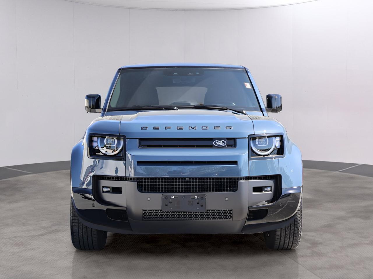 2026 Land Rover Defender 110 X-Dynamic SE