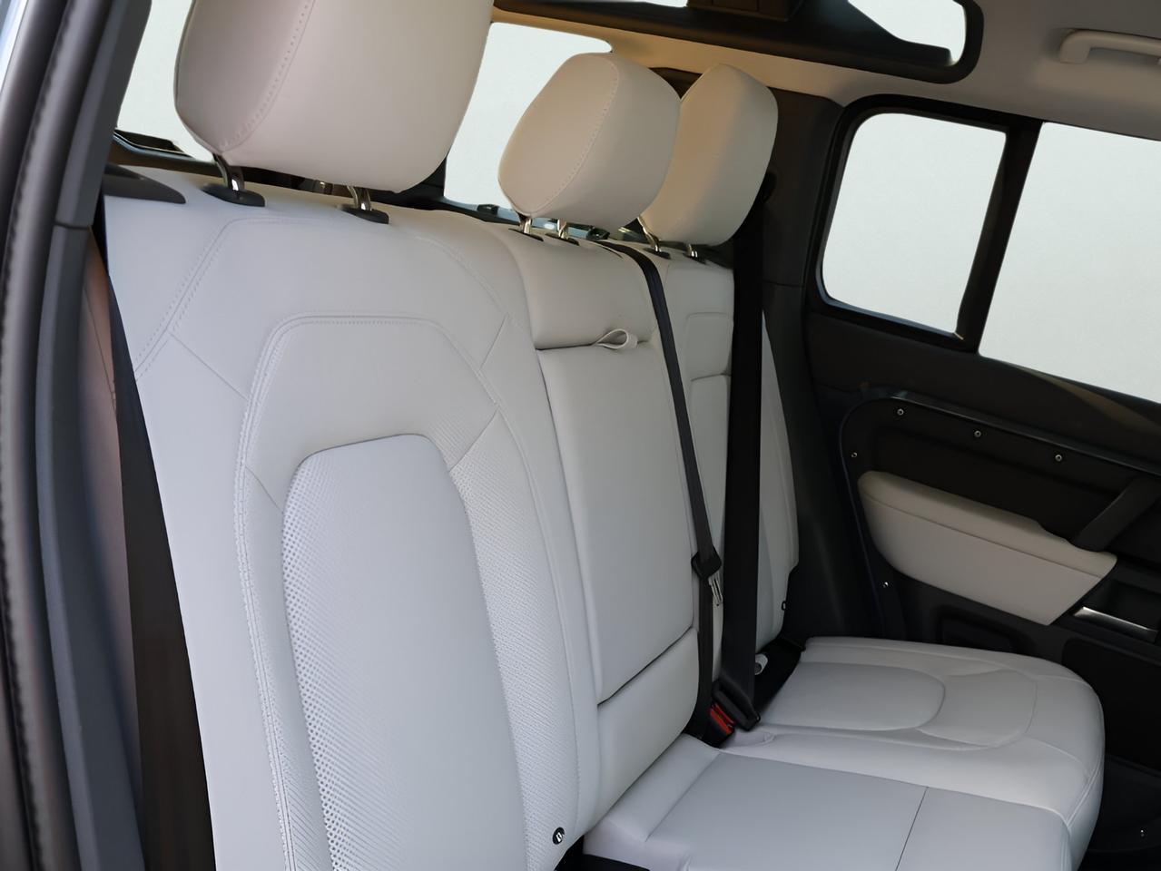 2026 Land Rover Defender 110 X-Dynamic SE San Clemente CA