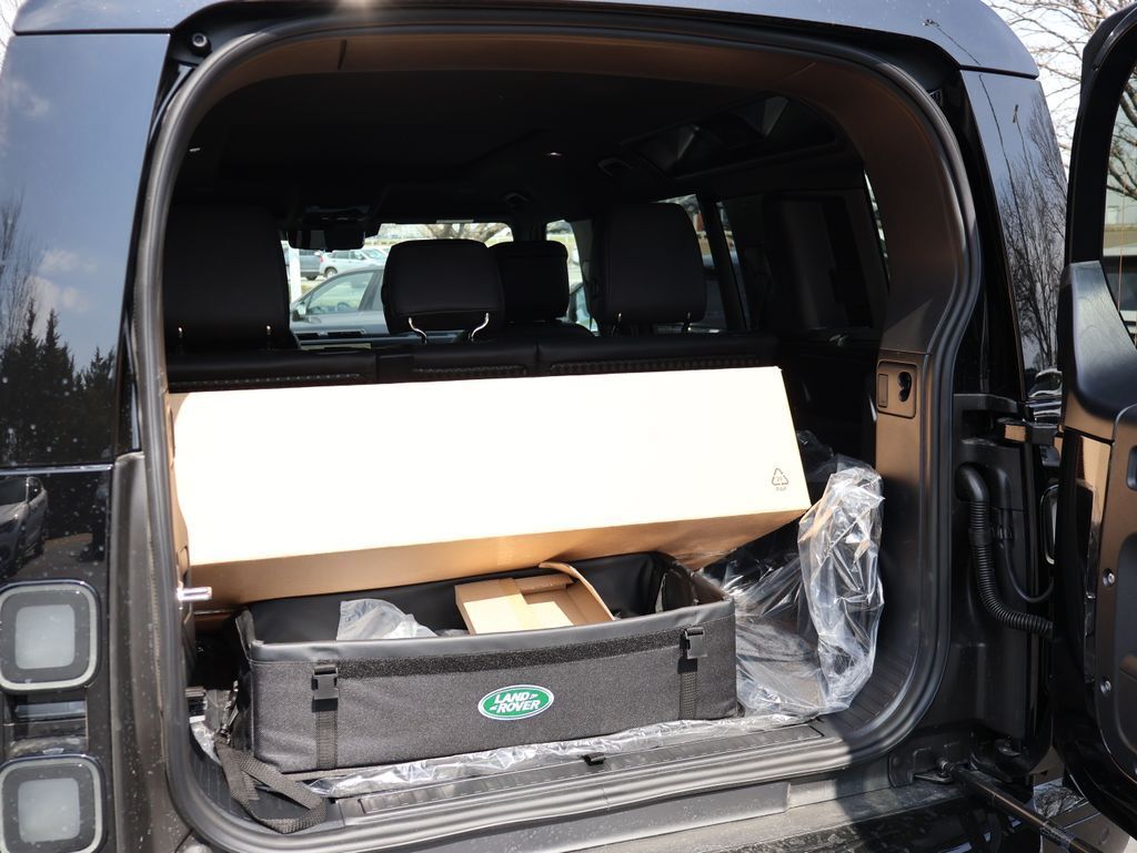 2026 Land Rover Defender 110 X-Dynamic SE San Clemente CA
