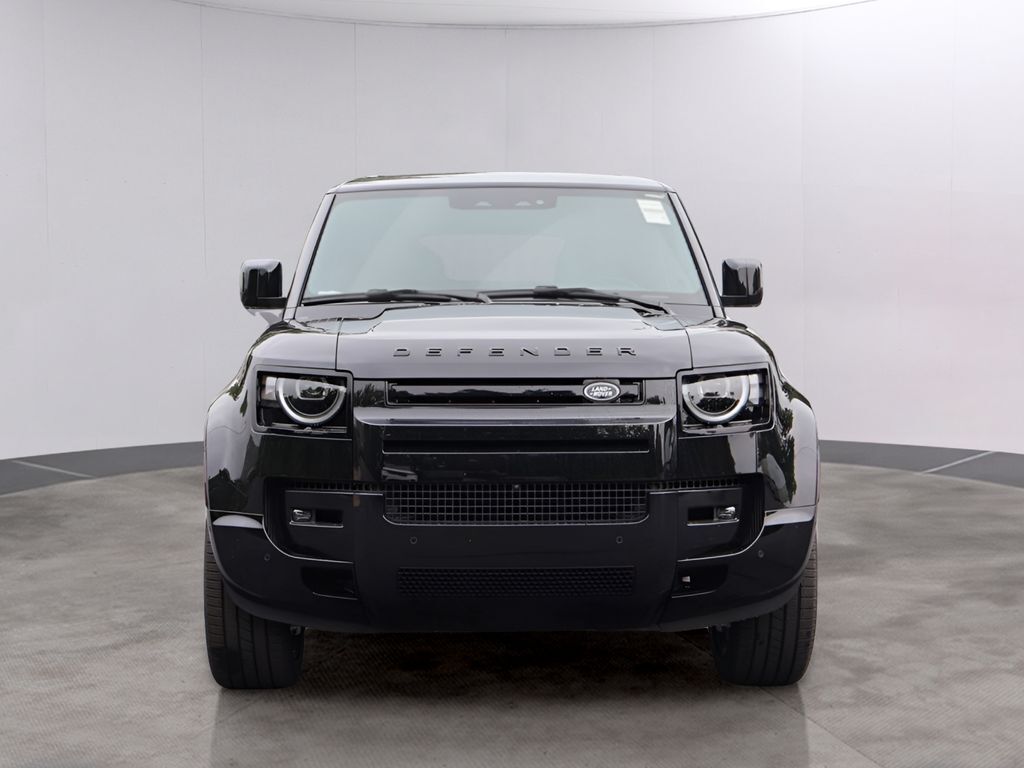 2026 Land Rover Defender 110 X-Dynamic SE