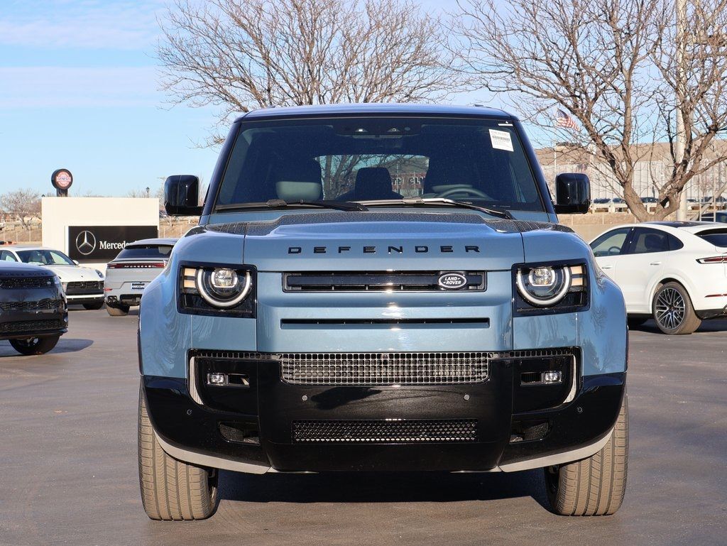 2026 Land Rover Defender 110 X-Dynamic SE