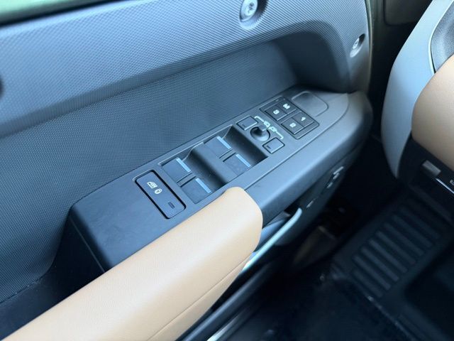 2026 Land Rover Defender 110 X-Dynamic SE Tucson AZ