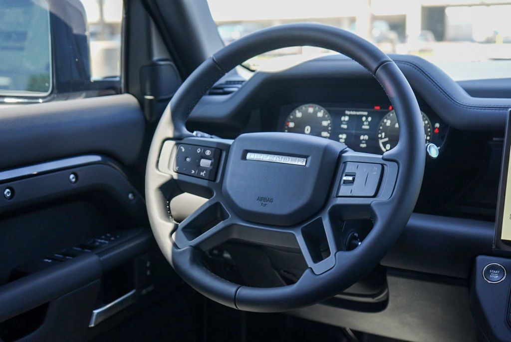 2026 Land Rover Defender 110 X-Dynamic SE Tucson AZ