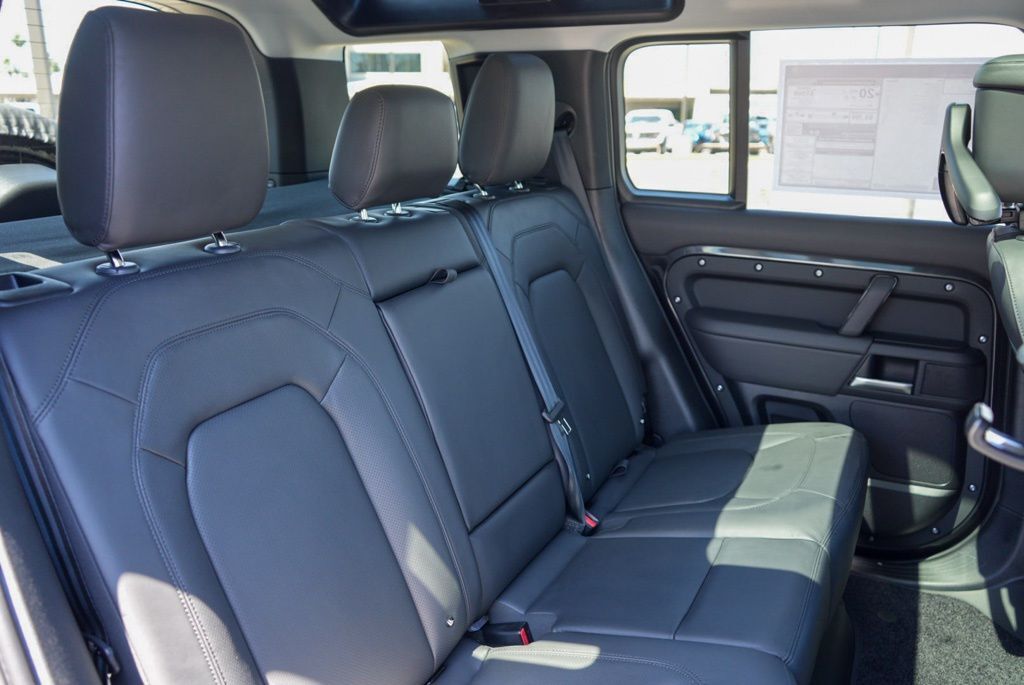 2026 Land Rover Defender 110 X-Dynamic SE Tucson AZ