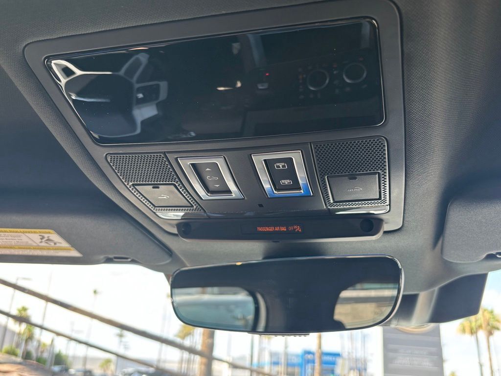 2026 Land Rover Defender 110 X-Dynamic SE Tucson AZ